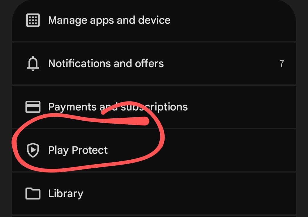 Tampilan kedua dalam urutan menonaktifkan Google Play Protect; ikuti penunjuk merah